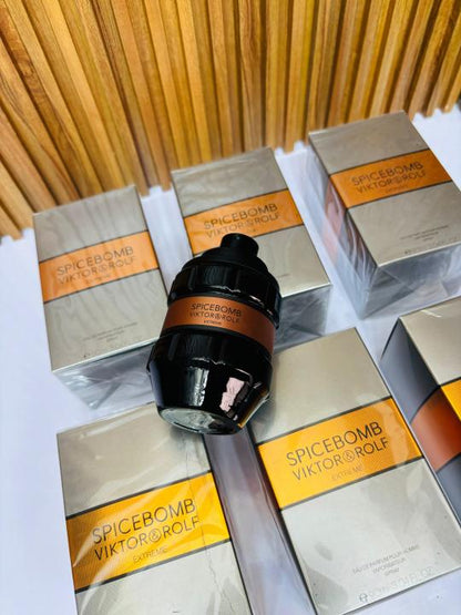 VIKTOR & ROLLF SPICEBOMB EXTREME EDP POUR HOMME (Xurry)